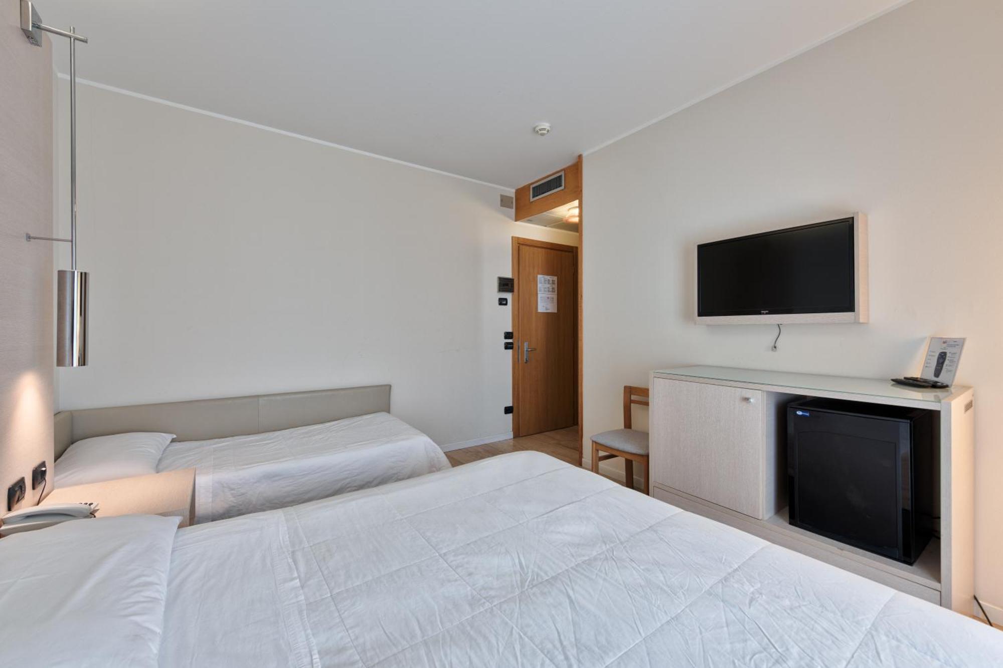 Columbus 4*