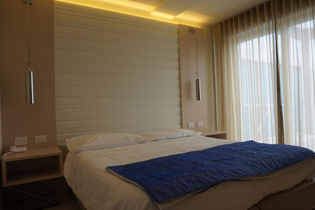 Columbus 4*